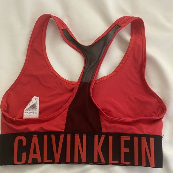 Calvin Klein sports bra - Picture 2 of 3